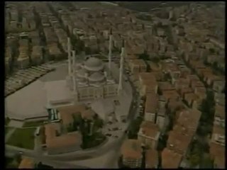 Dokumentarni film o zivotu i radu Imama Ruhullaha Homeinija 4 deo