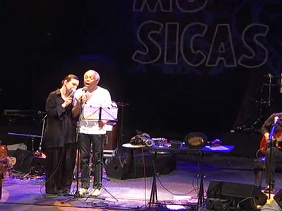 Gilberto Gil y Calcanhotto deleitan en La Mar de Músicas