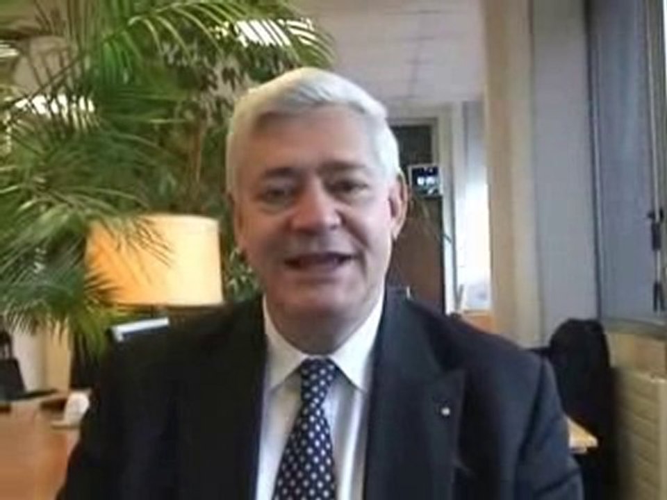 FN - Bruno Gollnisch Vs Marine Le Pen - T'Chat 1/2