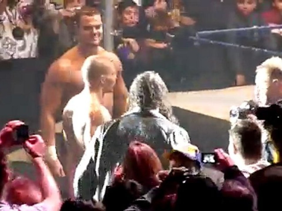 7 - 6 men Tag team Hart Dynasty w Bret Hart Vs the Nexus