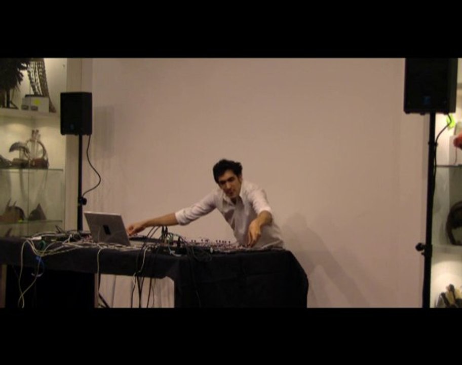 Performance / Tarek Atoui / 11.03.2010