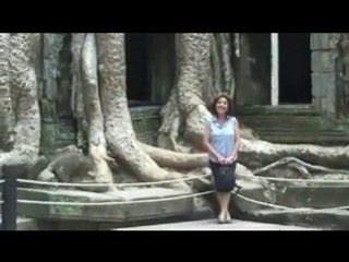 Elia Toppelberg en Angkor Wat, Cambodia, parte 2