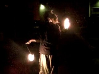 franz enflamme les bolas