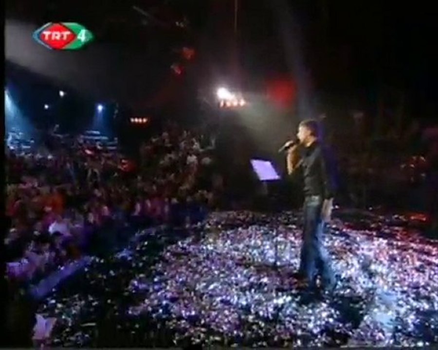 Özcan Deniz-Canlı Performans Programı-(2004)-Aslan Gibi