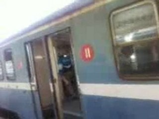 train sncft de bonlieux sud a la gare de tunis