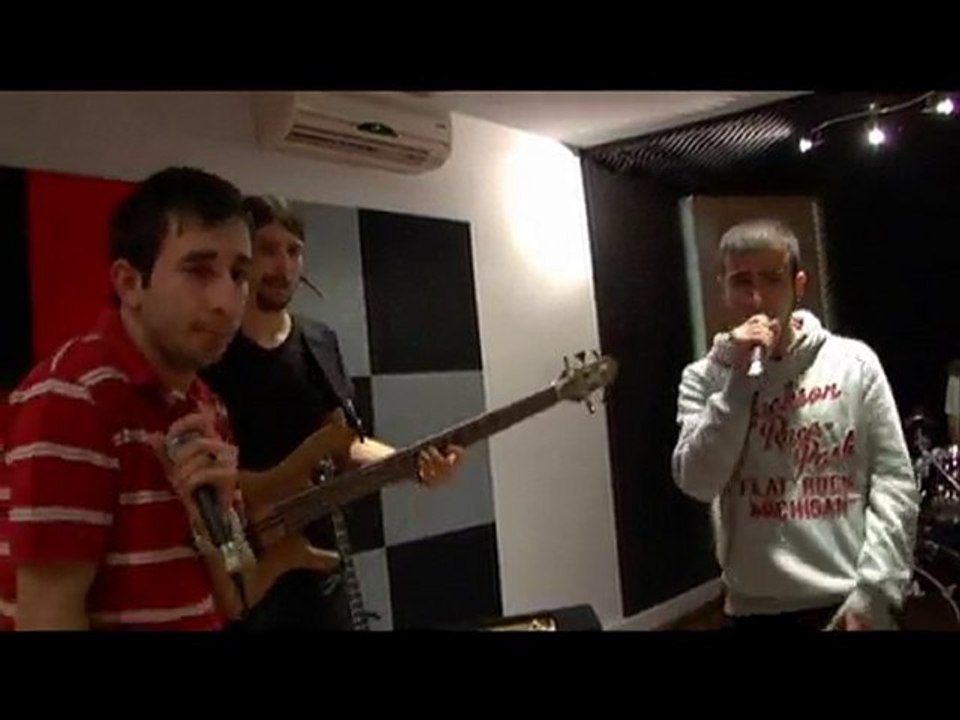 SiRmC - Tırlatıyoruz - " canlı performans " 2010