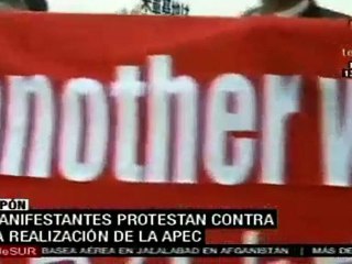 Activistas protestan contra realización de la APEC