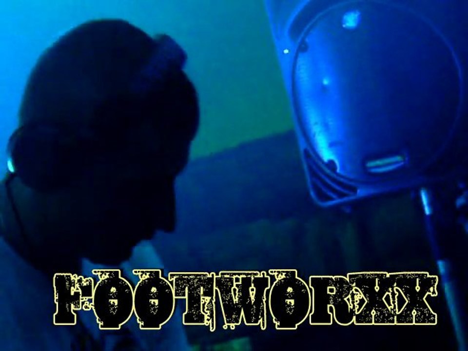 Footworxx @  Caves de Cornillon Liege nov 2010.