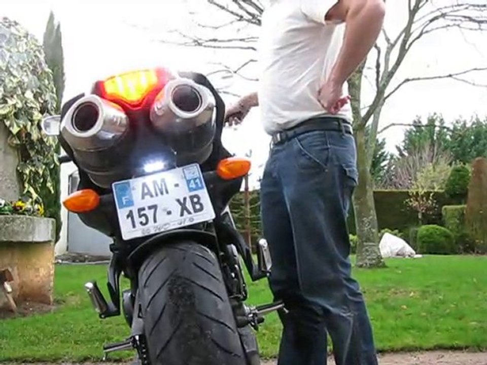 FZ6 +Scorpion ovale carbone sans chicane