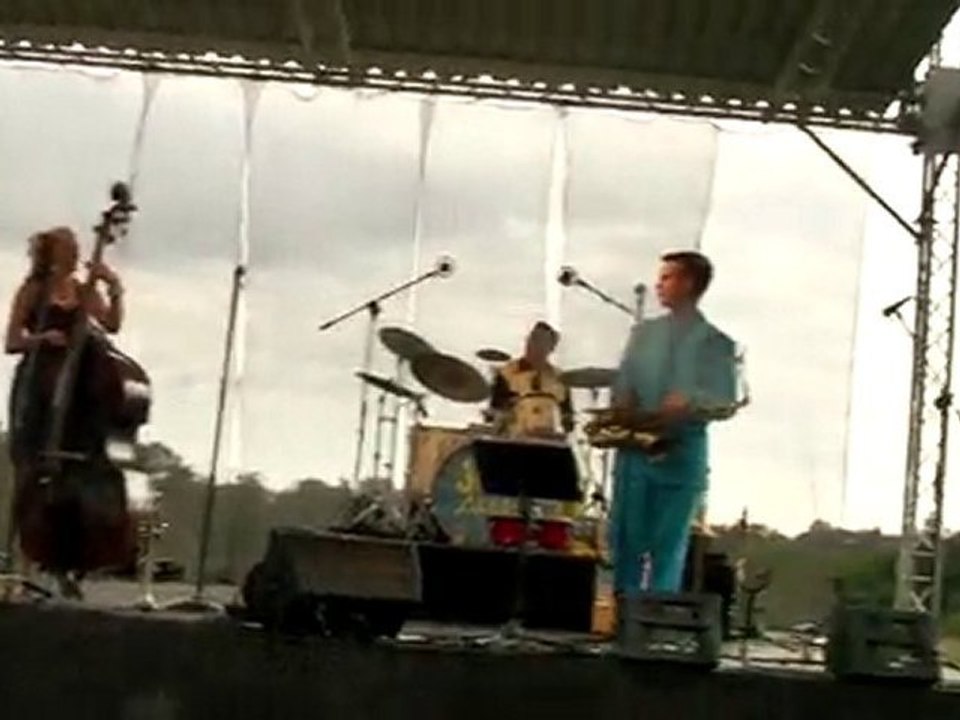 BOOGIE WOOGIE BOY - HAYLEY & SAM + JIVE ACES