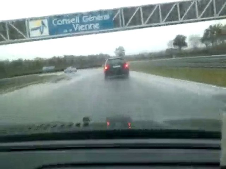 1ère session sur le circuit du val de vienne en bmw 328i