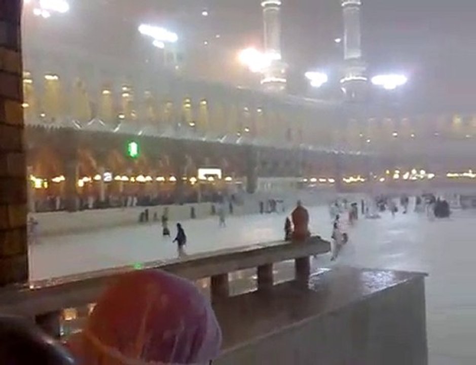 Kabe'nin yağmurlu bir günde görünümü