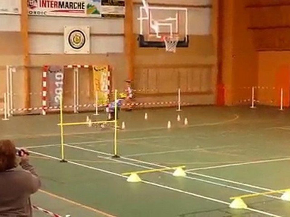 Kid roller junior Eliott agilité Pordic 14 novembre 2010