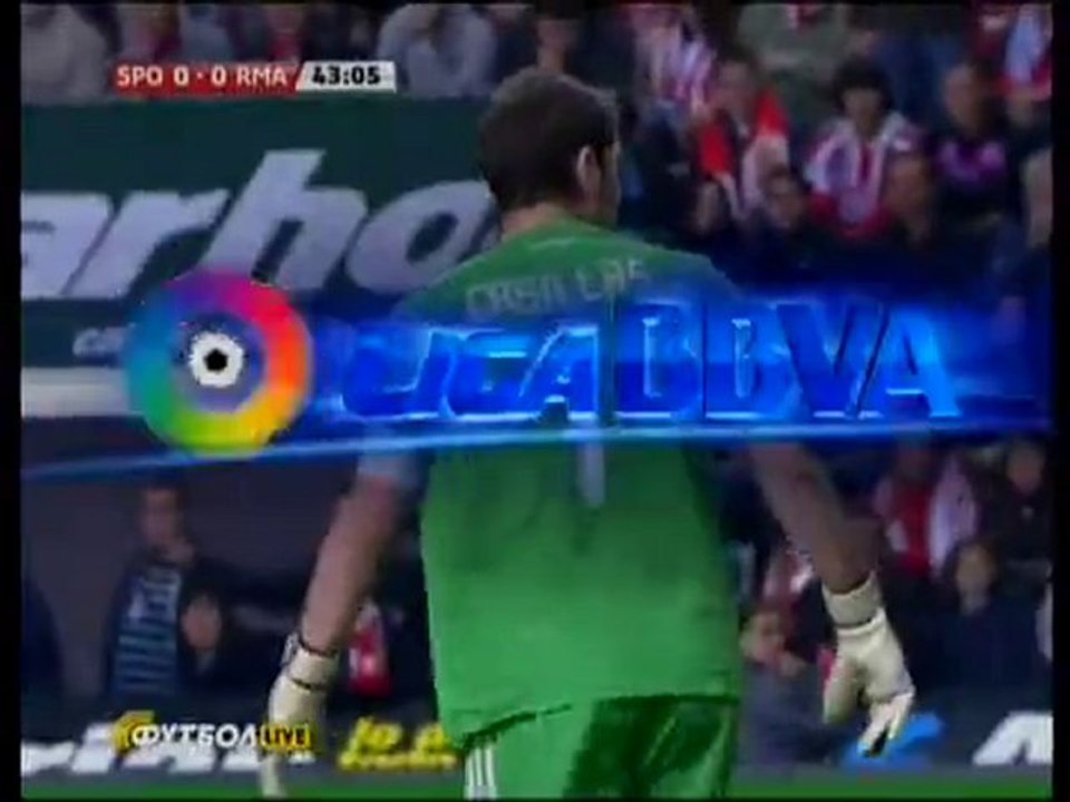 Iker Casillas Shows Off His Reflexes By Catching A ...