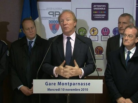 Brice HORTEFEUX à la gare Montparnasse
