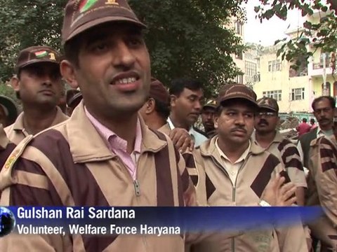 Scores killed in Delhi building collapse