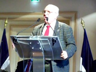 Roger Holeindre défend la candidature Gollnisch à Villepreux
