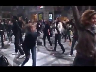 Flashmob historique à la gare d'Anvers.
