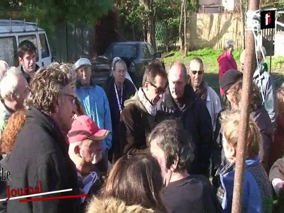 Ils logent dans des anciens boxes à chevaux