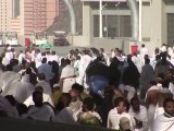 Pilgrims stone the 'devil' as Muslims celebrate Eid