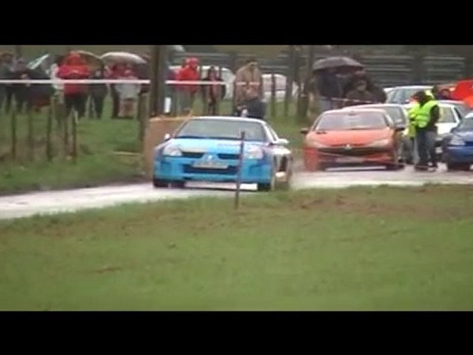 Clio V6