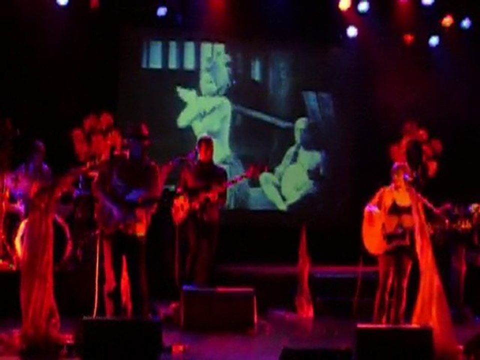 Beverly Jo SCOTT "MERCEDES BENZ"   -- Salle Nougaro / Toulouse  le 16 Novembre 2010