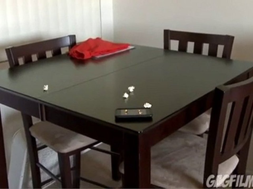 iPhone 4 App makes popcorn iphone 4 ile mısır patlatma