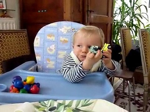 20101112 Romain et ses petites voitures Troyes