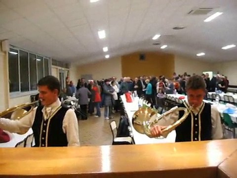La Pierre Dornez sonnée à un diner de Saint Hubert (2)GERS