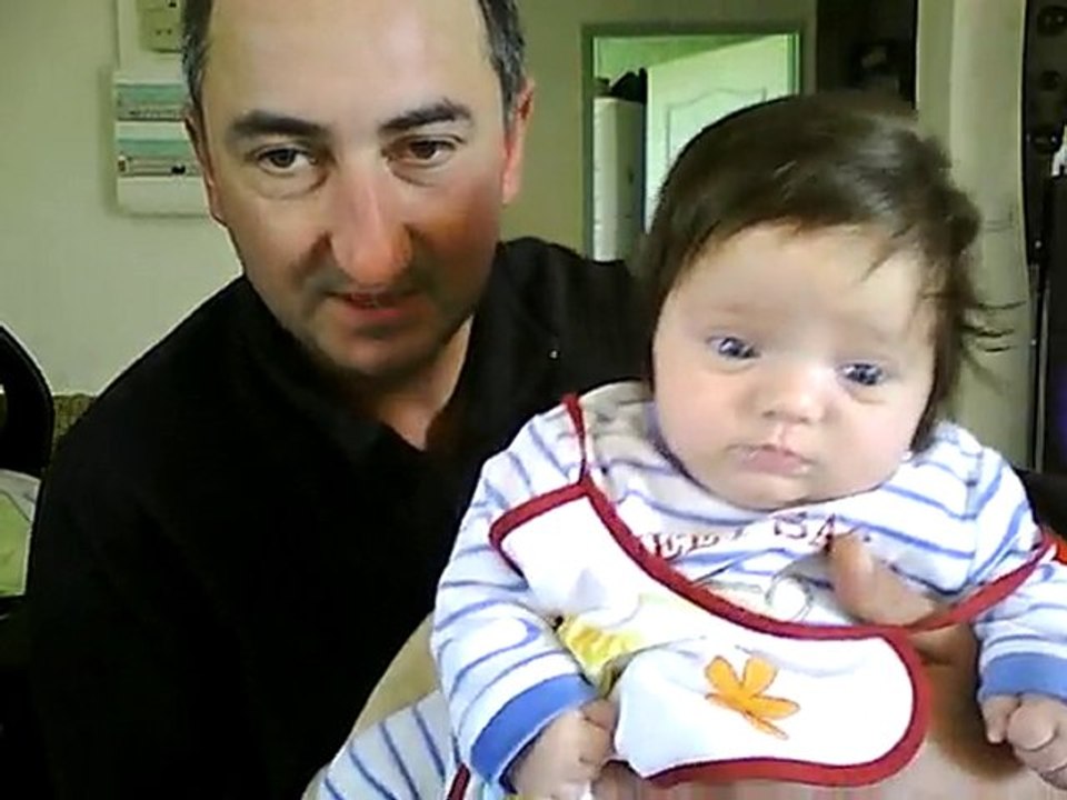 Ma troisième petite fille en mouvement