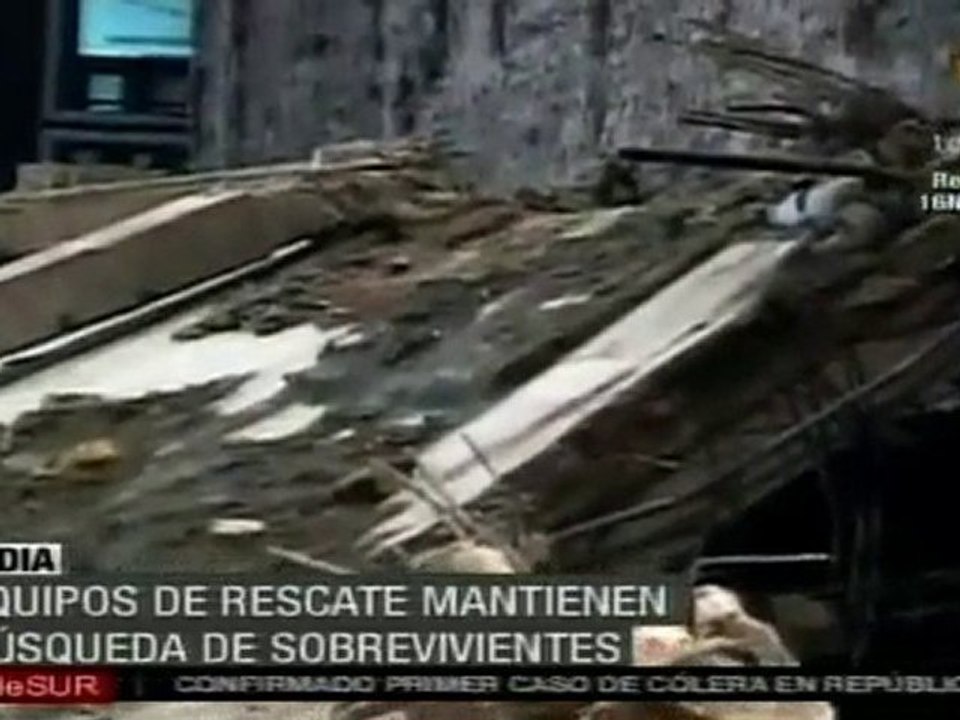 Siguen buscando sobrevivientes en derrumbe de edificio en India