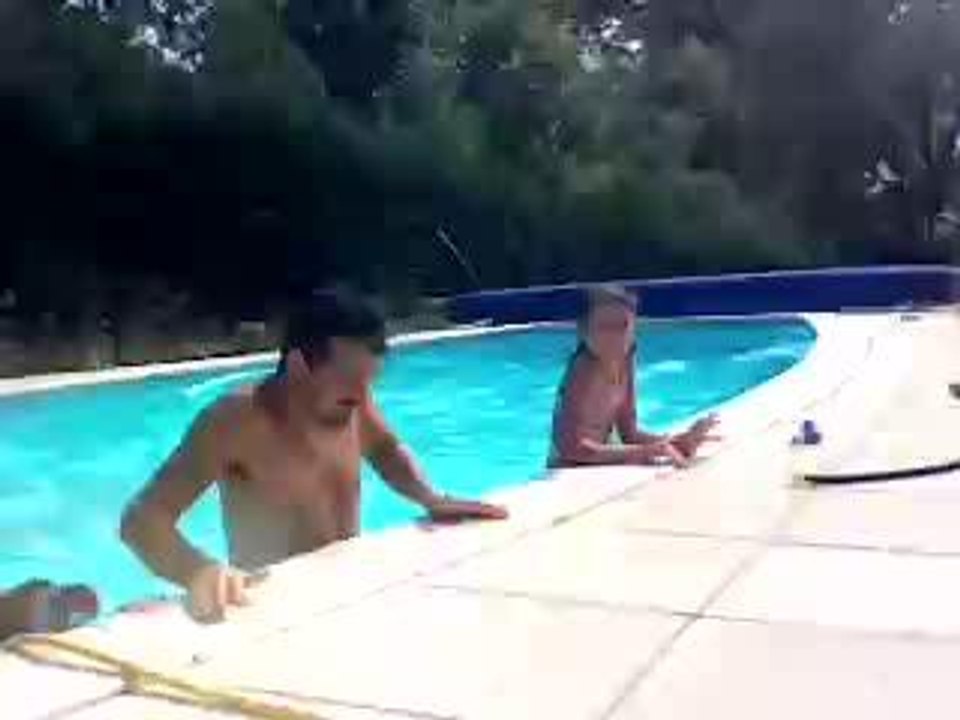 Piscine_m4v_H264_fullscreen_qvga