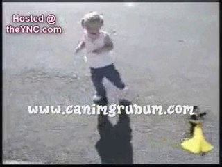 ilk defa gölgesini gören çocuk «