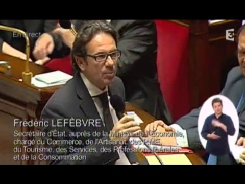 Frédéric Lefèbvre chahuté à l'Assemblée