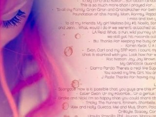 Exklusiv: Rihanna oben ohne