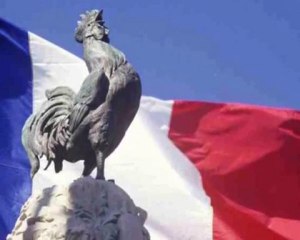 FN : CLIP DE CAMPAGNE DE MARINE LE PEN NON OFFICIEL
