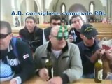 Consiglieri del Pdl e Lega fra birra e volgarità