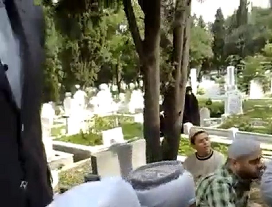 Mahmud Efendi Hz. Ali Haydar Efendi kuddise sırruh Ziyareti.