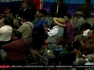 Líder indígena entra a la carrera por la presidencia de Perú