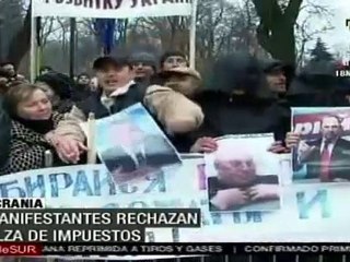 Ucranianos rechazan alza de impuestos