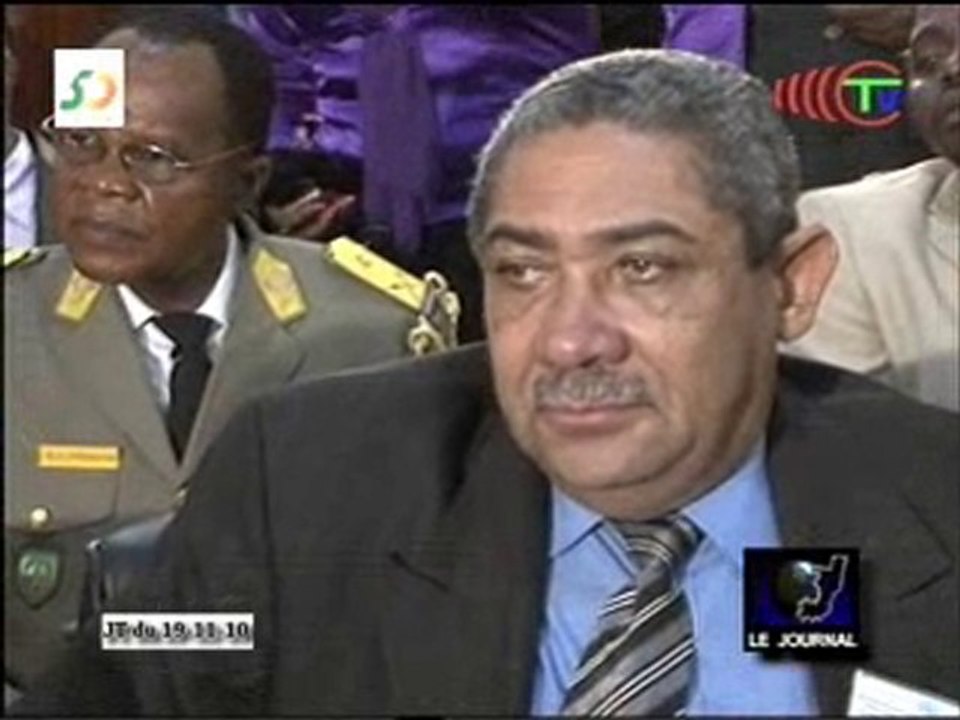 Signature de la convention de contrôles des armes légères