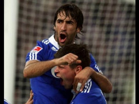 Schalke 04 4-0 Werder Bremen Raul hat-trick