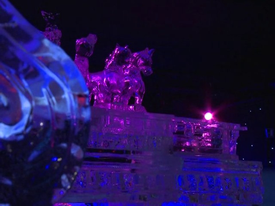 Sculptures de glace sur les Champs-Elysées