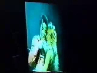 Michael Jackson - Dangerous Tour Argentina_A_fan kissing