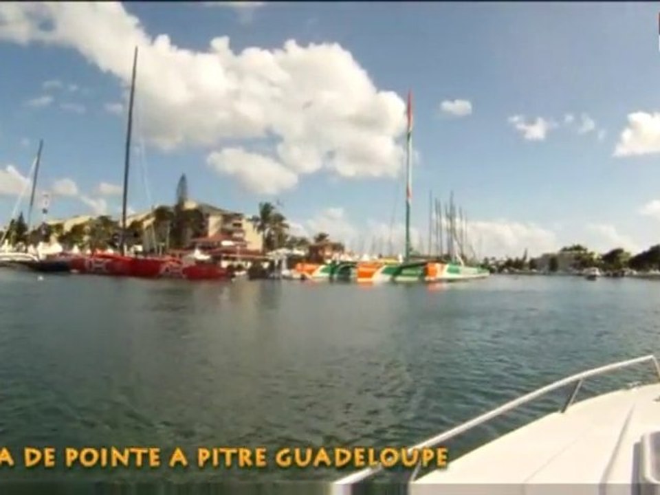 Route du Rhum 2010 - Eric Galmar passe la ligne d'arrivée
