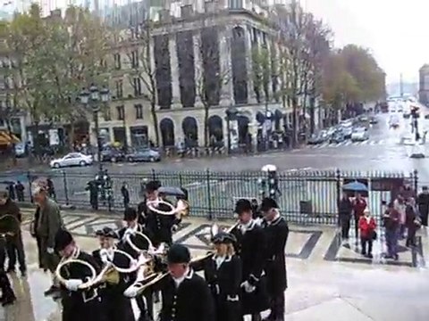 Aubade de trompes de chasse sur le parvis de la Madeleine- 1