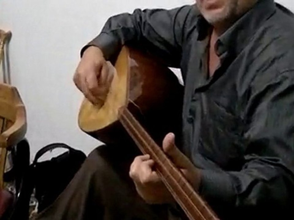 Mahsuni Şerif ''Sarı saçlı Mavi gözlüm''Sanatcı...