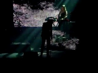 AaRON - Birds in the storm