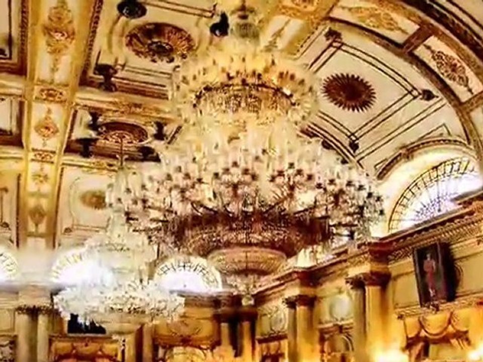 C'est pas le bout du monde: Sur les traces du belgian glass