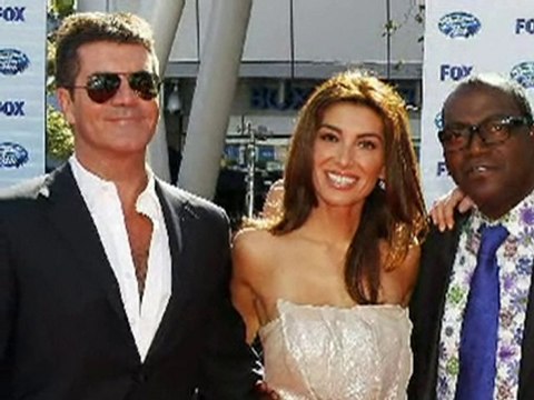 Simon Cowell's fiancee denies split rumours